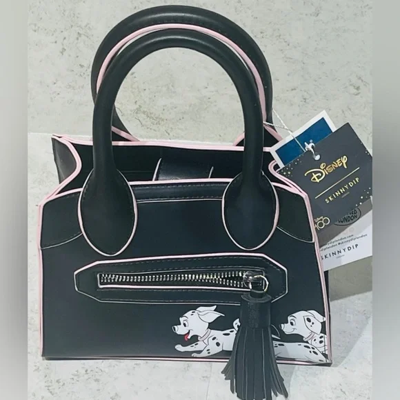 Skinnydip 101 Dalmatians Purse - Picture 2 of 12
